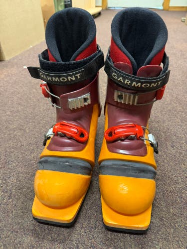 Garmont Mondo 26 & 26.5 Telemark Ski Boots Medium Flex (Used)