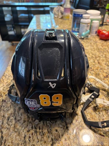 Small Bauer Hyperlite 2 Helmet Pro Stock (Used)