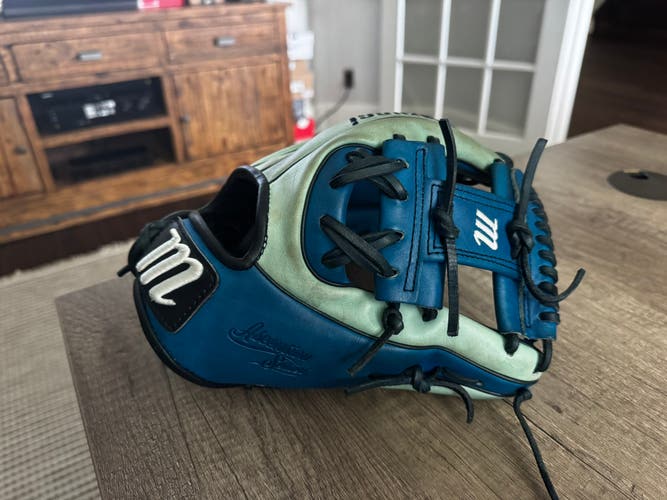 Marucci Ascension RH Infield Baseball Glove 11.5" (Used)