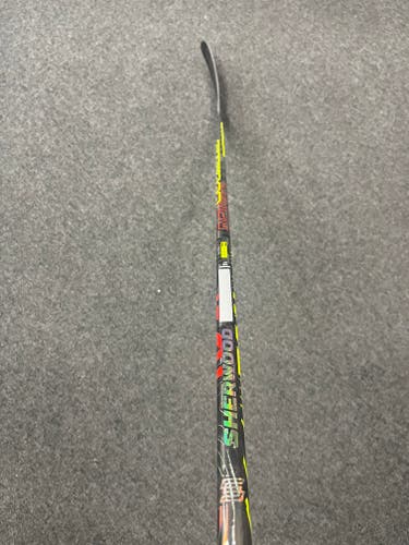 Sher-Wood Rekker Legend Pro Intermediate Right Handed Hockey Stick PP90MX 60 Flex (New)