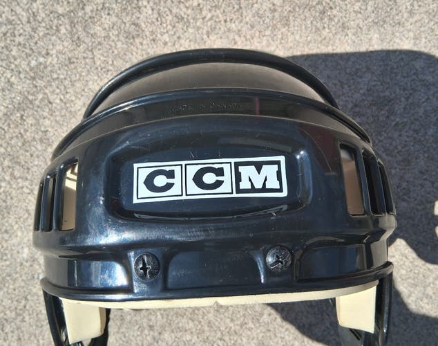 Large CCM 492 hockey Helmet (New)