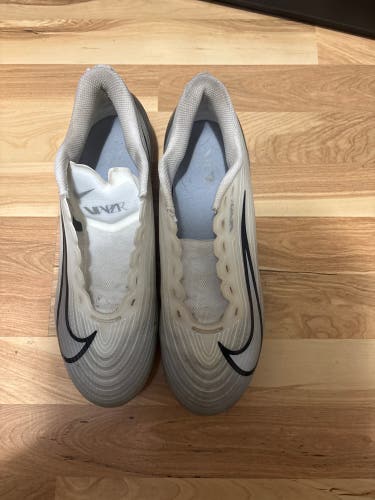 White Men's Size M 10.5 (W 11.5) Adult Nike Vapor Edge Pro 360 Low Top (Used)