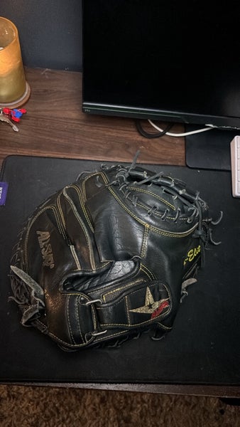 All Star CM3000 RH Catcher's Baseball Glove 33.5" (Used)