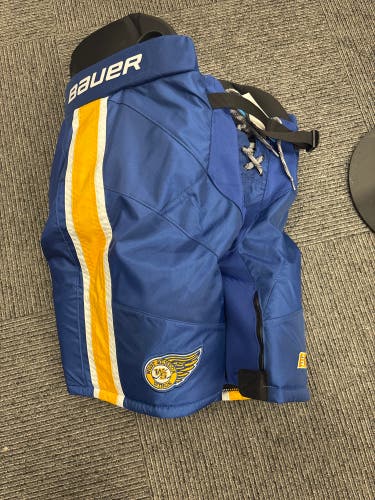 Senior Small Bauer Custom Pro Hockey Pants