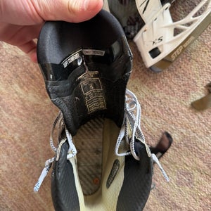 Black/White 2024 CCM Tacks 652 Hockey Skates Regular Width Size 5 (Used)