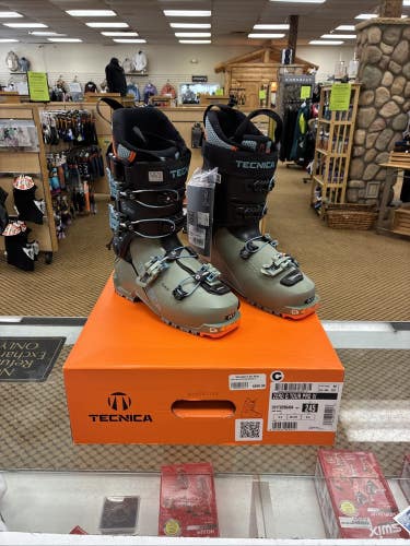 Tecnica Zero G Tour Pro Womens 24.5 NEW!!! 25/26 Touring Ski Boots