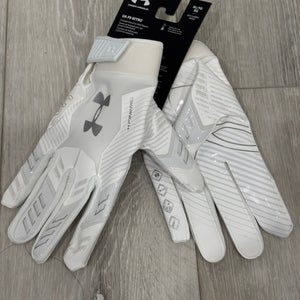 White XL Adult Under Armour F9 Nitro Gloves (New)