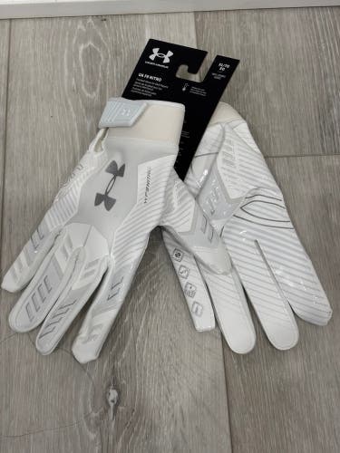 White XL Adult Under Armour F9 Nitro Gloves (New)