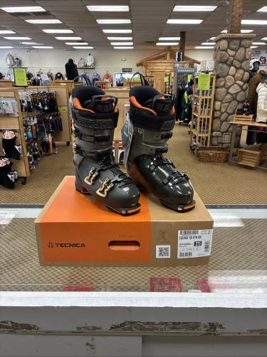 Tecnica Cochise 120 DYN Men's Alpine Ski 27.5 Boots NEW Progressive Green 25/26