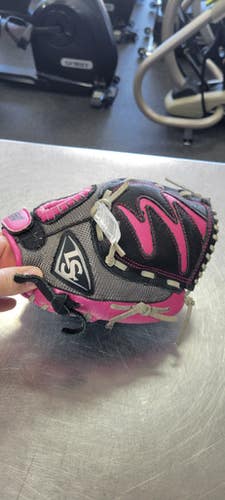 Used Louisville Slugger DIVA 10.5 BB/SB Glove RH Throw Black 10 1/2" 11497-S000156686