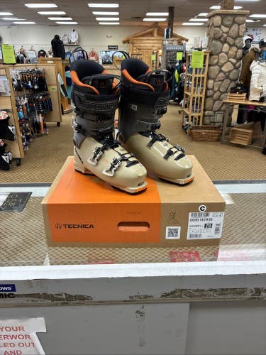 Tecnica Cochise 110 DYN GW 27.5 25/26 MENS SKI BOOTS NEW!!!