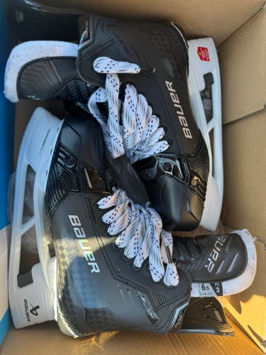 2024 Bauer Supreme Shadow Hockey Skates 6.5 (Used)