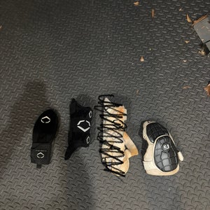 Black Senior EvoShield Elbow Guard Elbow Protection (Used)