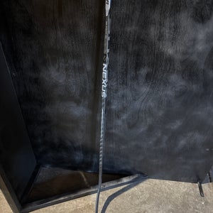 Intermediate Bauer Nexus 4000 Right Handed Hockey Stick PM9 60 Flex (New)