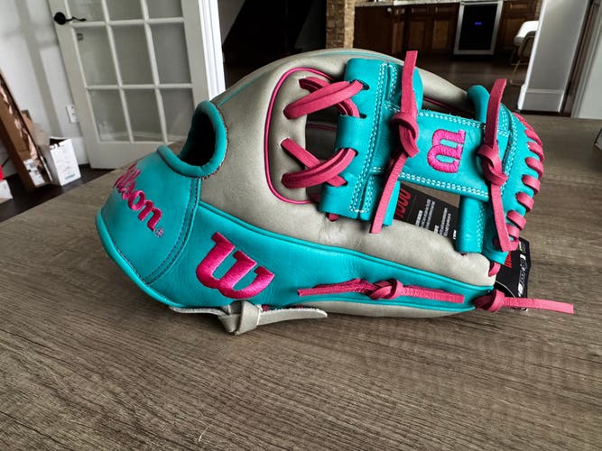 Wilson A1000 1786 RH Baseball Glove 11.5" (New)