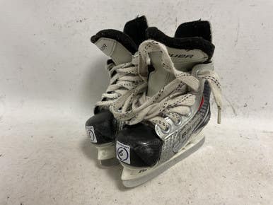 Used Bauer VAPOR X05 Youth Hockey Skate Youth 06.0 11855-S000201014