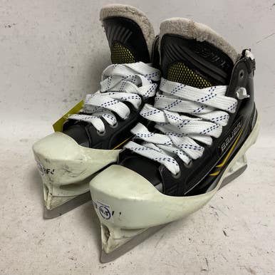Used Bauer SUPREME TOTAL ONE NXG Junior Goalie Skate Junior 04.5 11855-S000200992