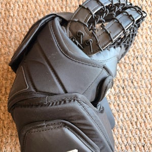 CCM Goalie Glove