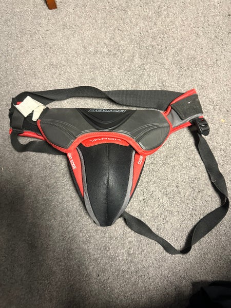 Bauer Vapor goalie cup