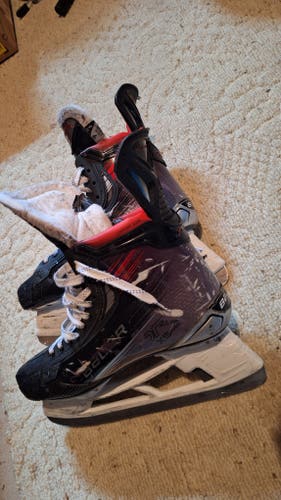 Bauer Vapor 5x Pro Hockey Skates 9 (Used)