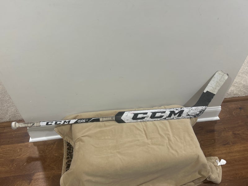 Intermediate CCM Regular Goalie Stick 23" Paddle (Used)