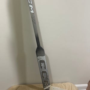 Intermediate CCM XF Regular Goalie Stick 23" Paddle (Used)