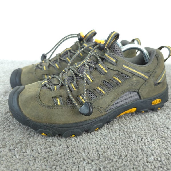 Keen Alamosa Kids Size 5 Hiking Shoes Low Top Vibram Sneakers Outdoors Bungee