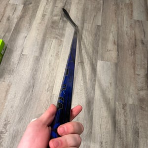 Intermediate Bauer Vapor Hyperlite 2 Left Hand Hockey Stick P92 65 Flex (Used)