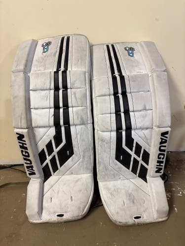 26" Vaughn Velocity VE8 XFP Regular Goalie Full Set (Used)