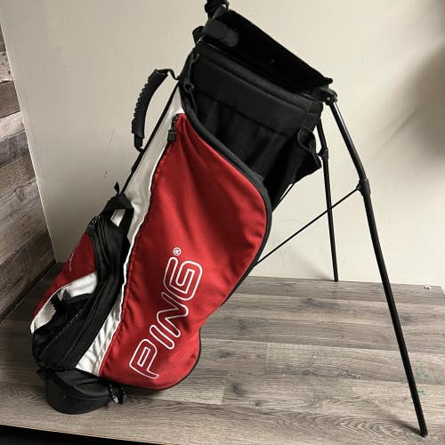 PING Hoofer 3 Vintage Stand Golf Bag Red/White/Black Dual Strap 4-Way Divider