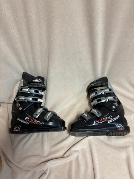 Mondo 29 & 29.5 Men's Salomon All Mountain Equipe Ski Boots (Used)