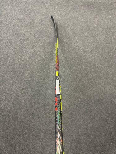 Sher-Wood Rekker Legend Pro Senior Right Handed Hockey Stick PP28 68 Flex (New)