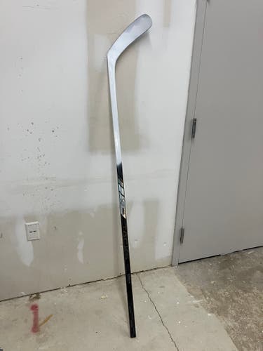 Uncut - Senior CCM Tacks XF Pro Right Handed Hockey Stick P29 70 Flex Like New