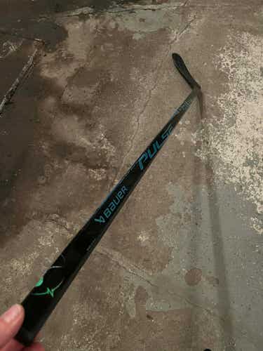 Refurbished Intermediate Bauer Pulse Left Hand Hockey Stick P92 65 Flex