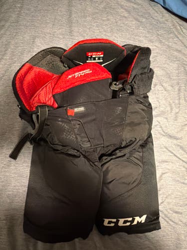 Men's Senior Medium CCM JetSpeed FT4 Pro Hockey Pants (Used)