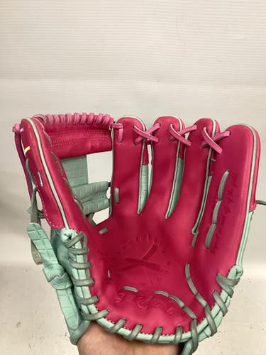 Used ABSOLUTELY RIDICULOUS BB/SB Glove RH Throw Pink 11 3/4" 11851-S000044923