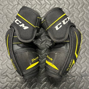 Junior Small CCM Tacks Classic Elbow Pads (Used)