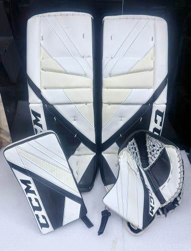 33" CCM Extreme Flex 5.9 Regular Goalie Full Set (Used)