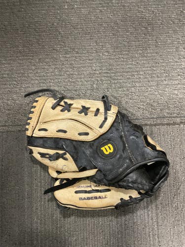 Used Wilson A2451 BB/SB Glove LH Throw Brown 11" 11614-S000233618