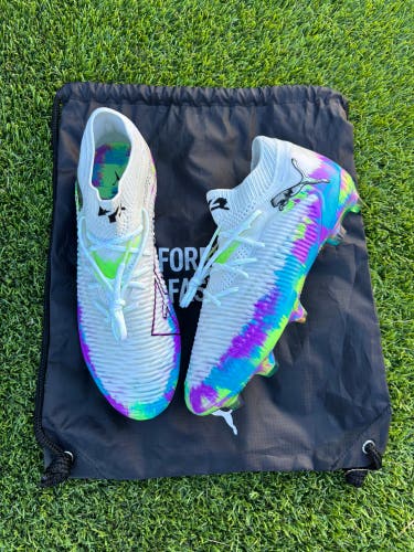 White Unisex Size M 8.5 (W 9.5) Puma Future 8 Elite FG Molded Cleats Cleats (New)