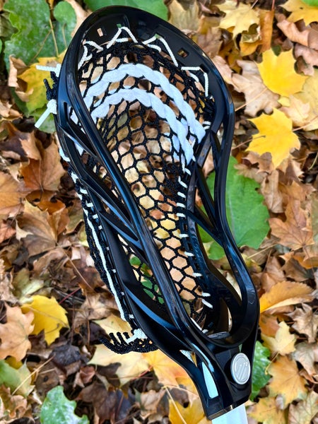 New Maverik Havok 2.0 Custom Strung with Hero 3.0 (Sample Stringing)