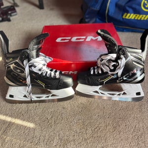 2024 CCM Tacks XF 90 Hockey Skates Regular Width 8 (Used)
