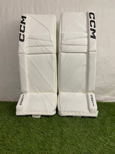 CCM EFlex 6.9 Goalie Leg Pads | Inntermediate 32" (+1)