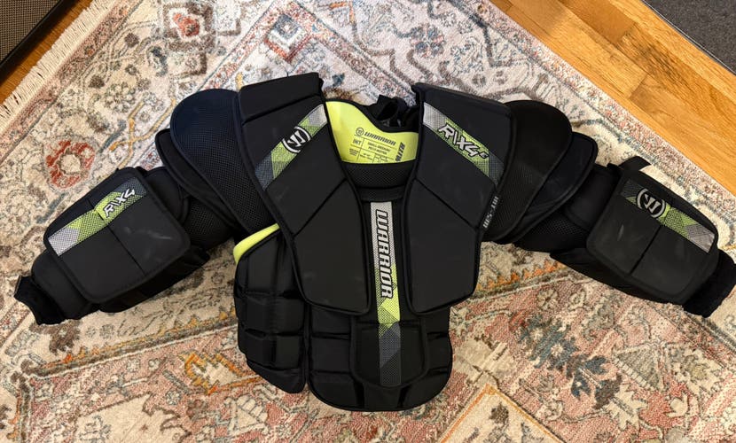 Small / Medium Warrior Ritual X4 E Goalie Chest Protector (Used)
