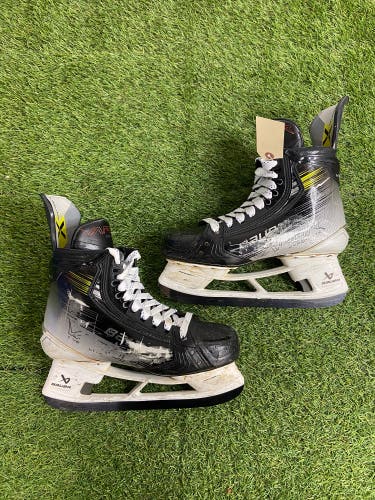 Bauer Vapor Hyperlite 2 Hockey Skates | Senior Size 10 (Fit 2)