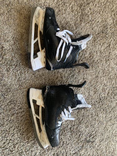 Bauer Supreme Shadow Hockey Skates Regular Width 9.5 (Used)