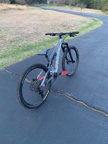 Canyon neuron al5 size small 2022