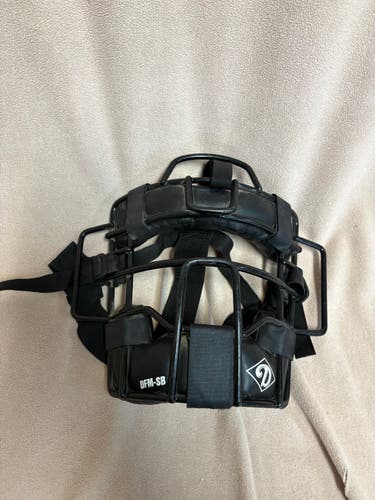 Diamond DFM-SB Catcher's Mask (Used)
