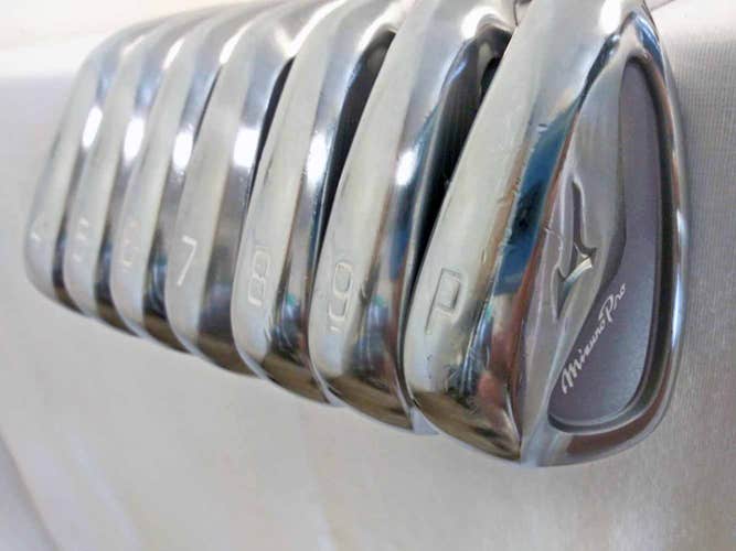 Mizuno Pro 243 Forged Iron Set 4-PW (Steel Dynamic Gold X7 X-Stiff) 2024