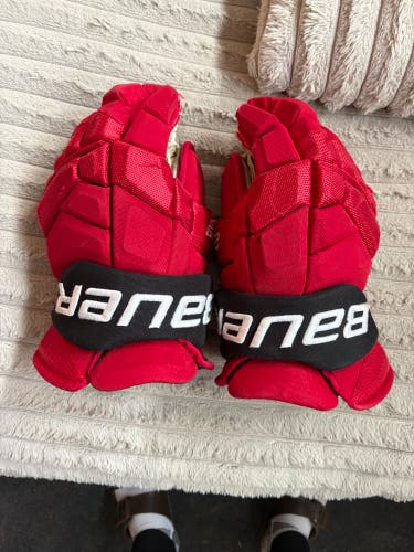 Bauer Supreme 2S Pro Gloves 14" Pro Stock (Used)